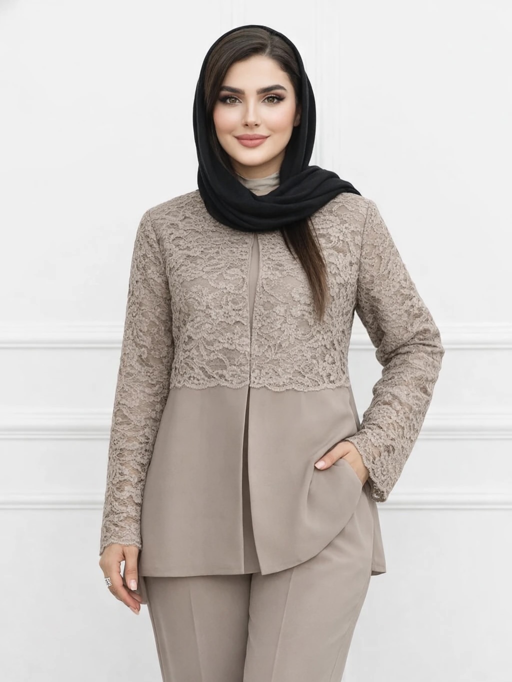 کت و شلوار ززنانه مزونی با چرخکار گیپور شیک